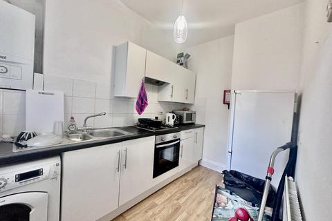 2 bedroom house share to rent, 9 Patna Place, GFF