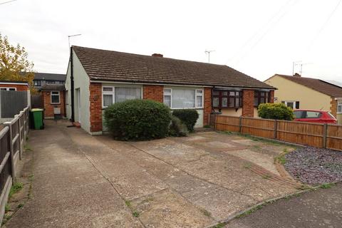 8 Abbey Close, Hullbridge, Hockley, SS5 6DL