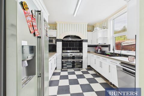 4 bedroom semi-detached house for sale, South Back Lane, Bridlington