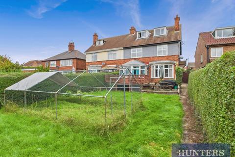 4 bedroom semi-detached house for sale, South Back Lane, Bridlington