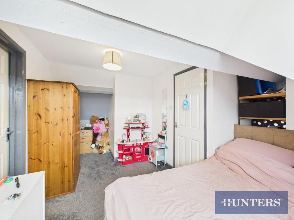 CAM05333 G0-PR0276-STILL017.jpg