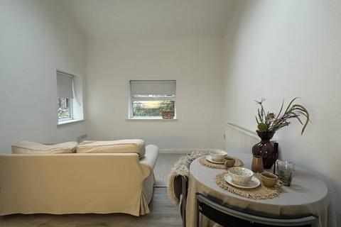 undefined, Didsbury M20