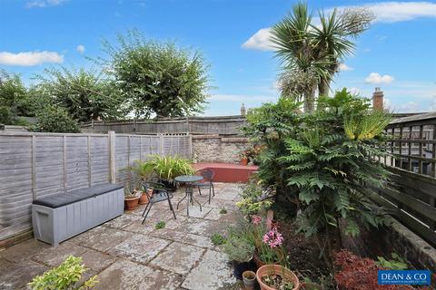 2 bedroom terraced house for sale, Grange Road, Hove