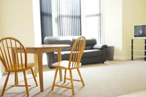 1 bedroom apartment to rent, 1 Sutherland Road F2