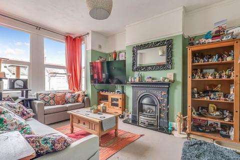 2 bedroom flat for sale, West Road, Westcliff-on-Sea SS0