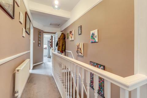 2 bedroom flat for sale, West Road, Westcliff-on-Sea SS0