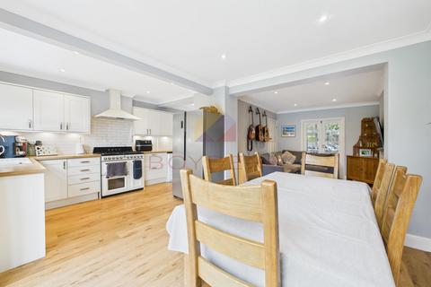 4 bedroom detached house for sale, King Harold Road, Colchester CO3