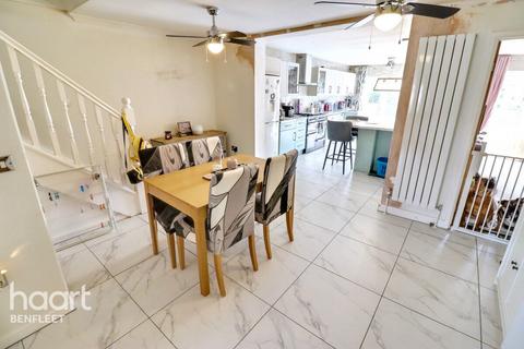 4 bedroom semi-detached bungalow for sale, The Avenue, Benfleet