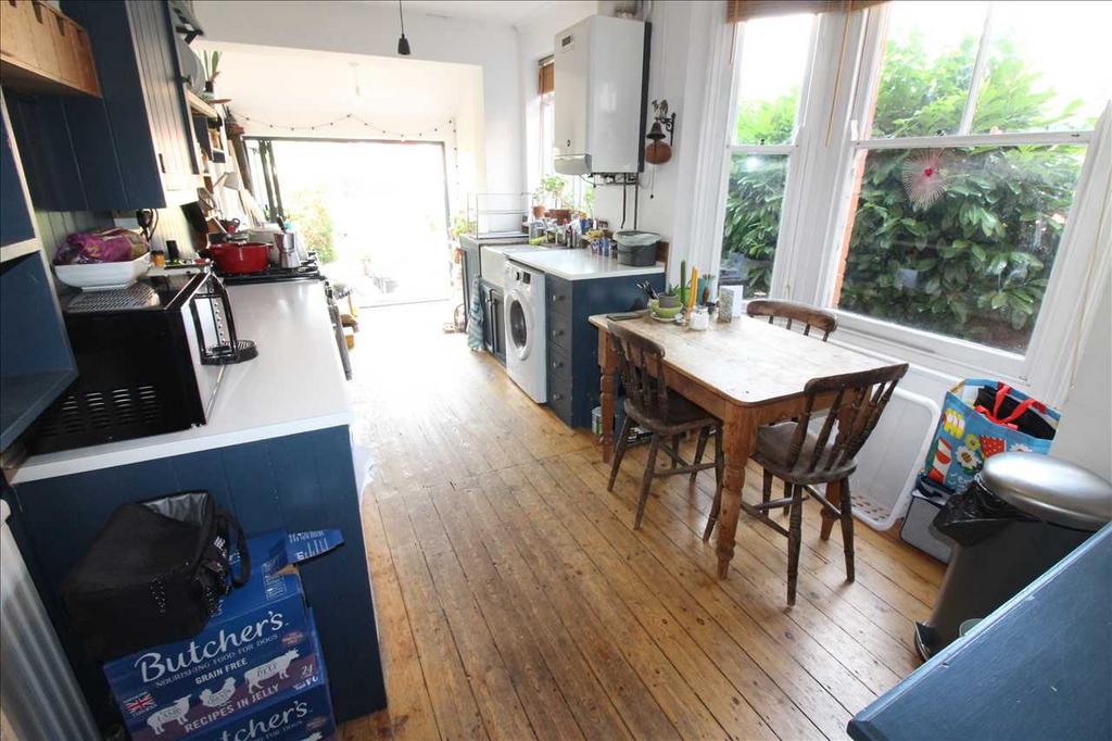 Kitchen/breakfast