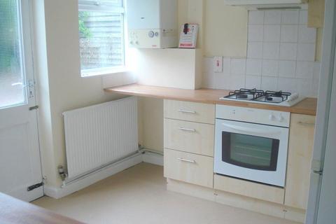 3 bedroom house to rent, 5 Poole Cresent, B17 0PE