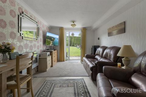 1 bedroom ground floor flat for sale, Higher Erith Road, Glenside Court Higher Erith Road, TQ1