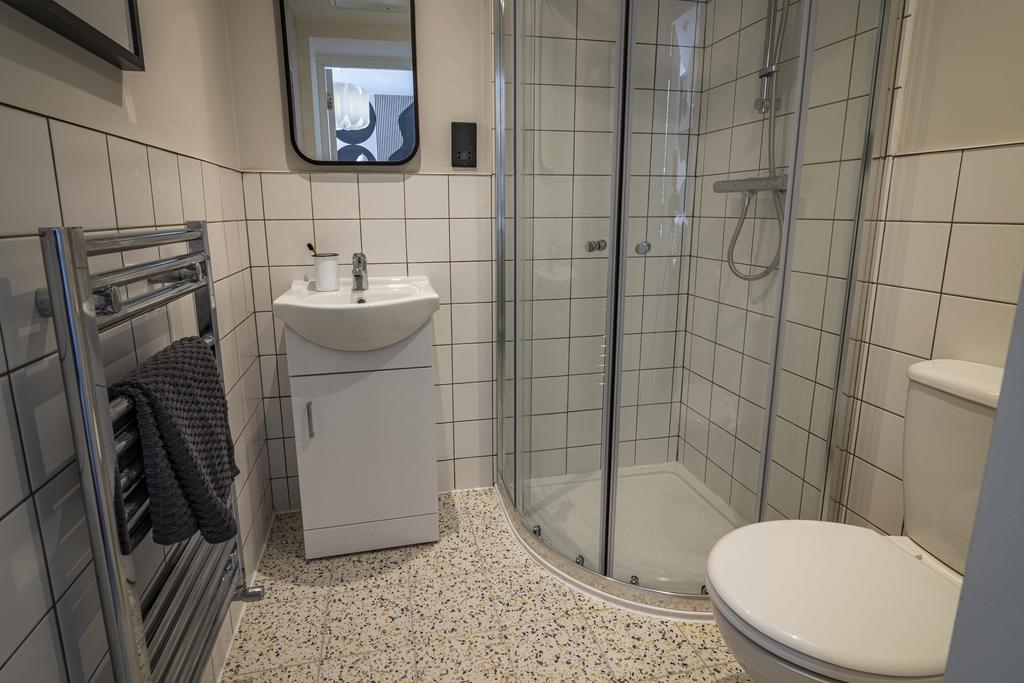 Bathroom 3