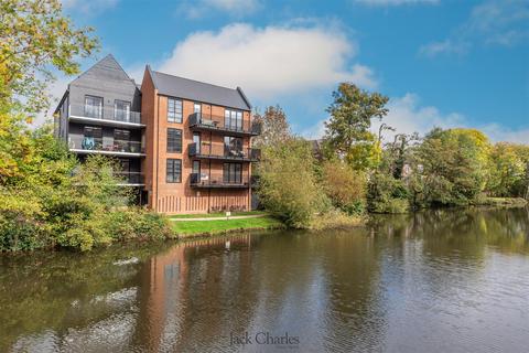 undefined, Lyons Crescent