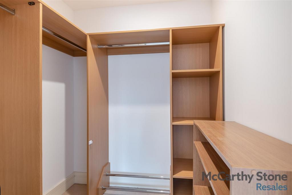 8666191-interior12.jpg