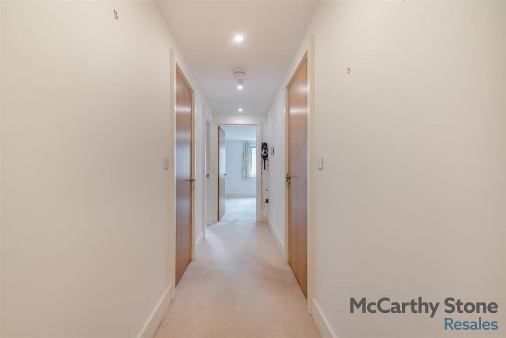 8666191-interior05.jpg