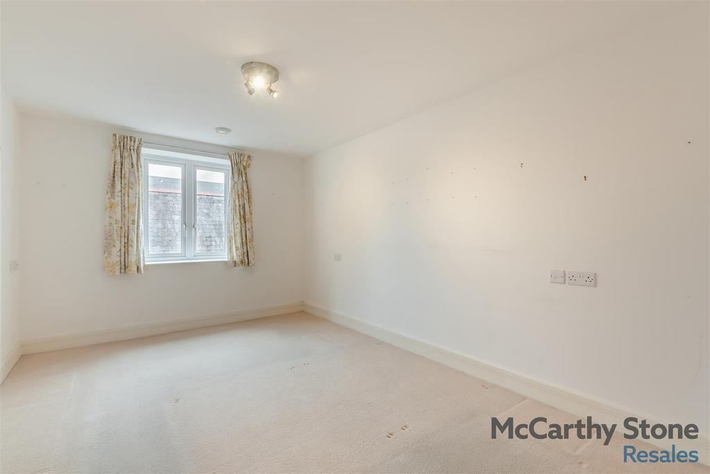 8666191-interior09.jpg