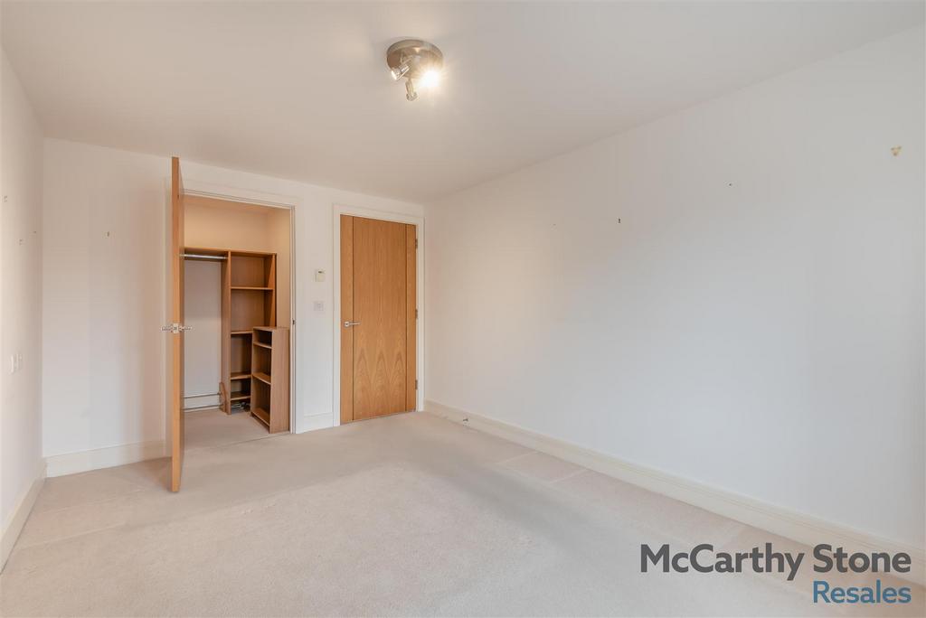 8666191-interior11.jpg