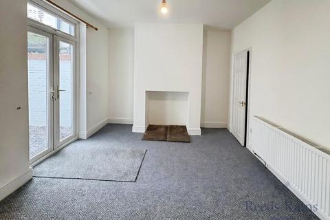 3 bedroom end of terrace house to rent, Bridge Road, Liverpool L18