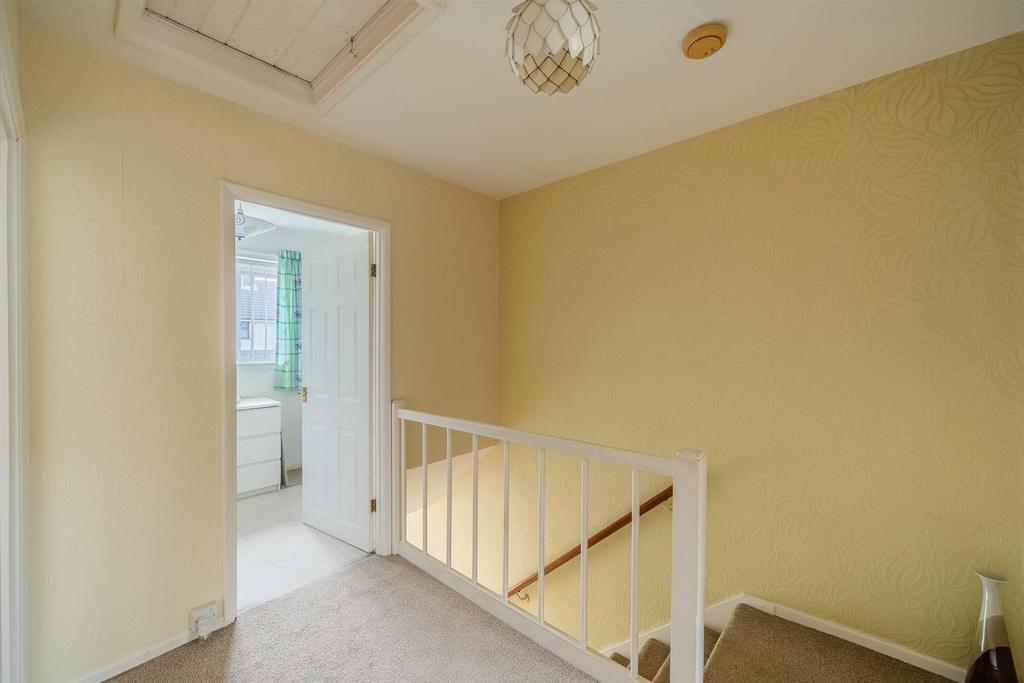2 Tynewydd North Close-5.jpg