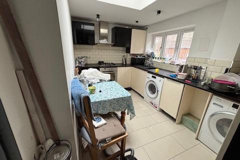 undefined, Hewer Street, Ladbroke Grove, London, W10