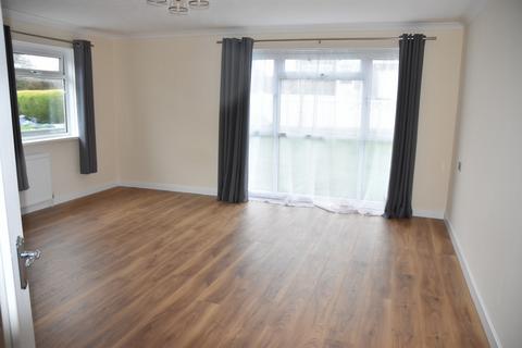 undefined, 2 Parc y Delyn, Parcllyn