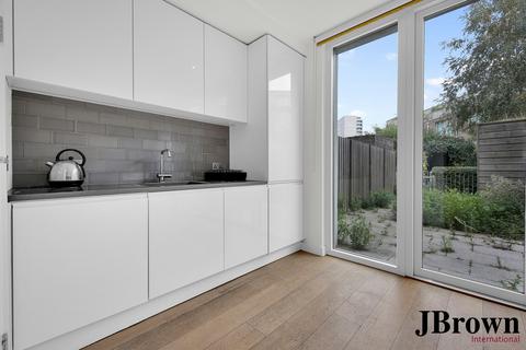 undefined, Admiralty Avenue, London, E16