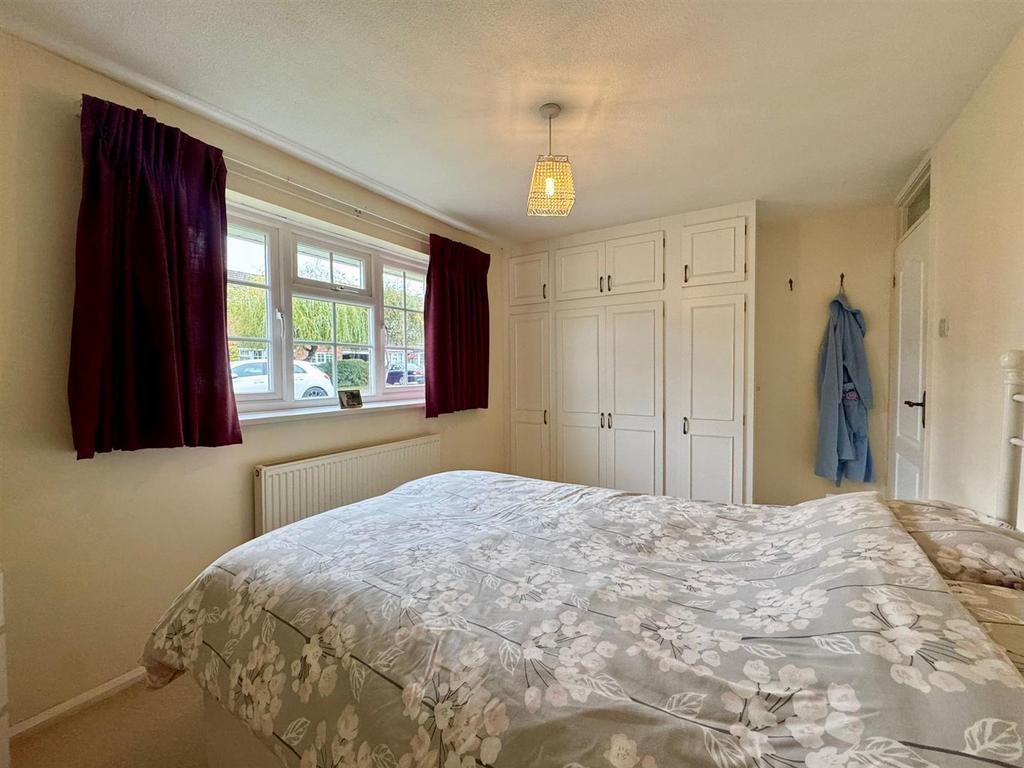 Bedroom 1 (1).jpg