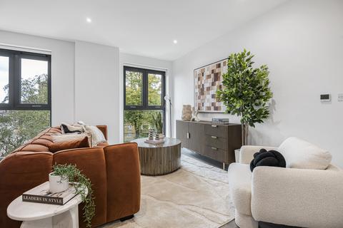 1 bedroom apartment for sale, Emperor Point, Woodberry Down, Finsbury Park, London N4 2BA