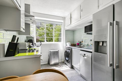 1 bedroom flat for sale, St Ivian Court, Colney Hatch Lane, Muswell Hill, London N10 1EL