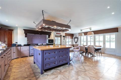 5 bedroom detached house for sale, Weald Park Way, South Weald, Brentwood, Essex, CM14