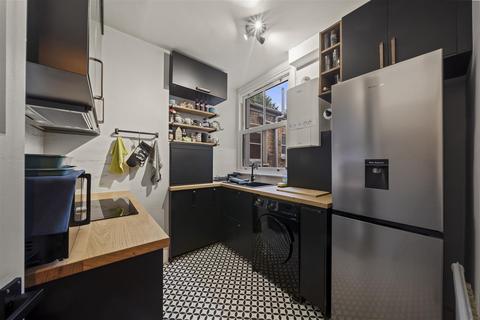 1 bedroom flat for sale, Holmesdale Road, South Norwood