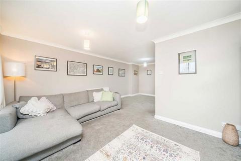 4 bedroom house for sale, North Place, Teddington TW11