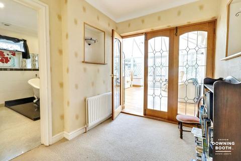 4 bedroom detached house for sale, Alrewas Road, Burton-on-trent DE13