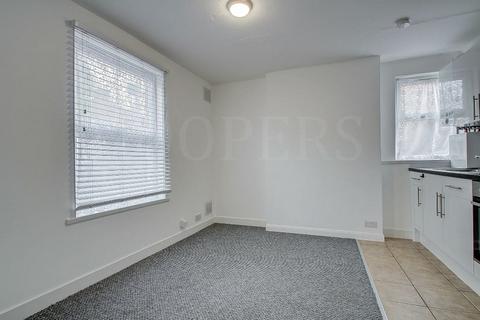 undefined, Essex Road, London, NW10