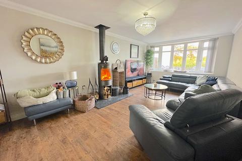 undefined, High Hill, Wolverhampton WV11