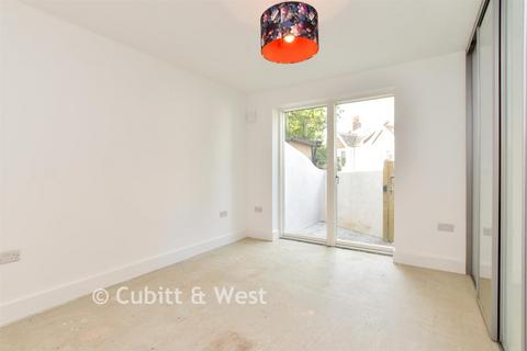 2 bedroom ground floor flat for sale, Lowther Road, Brighton, East Sussex