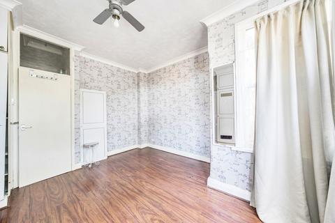 1 bedroom apartment for sale, The Drive, Ilford