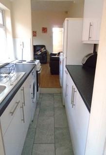 3 bedroom house to rent, 6 School Terrace, B29 6DY
