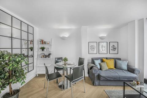 2 bedroom flat for sale, Panton Street, London