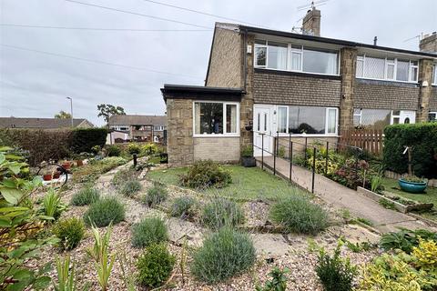 3 bedroom townhouse for sale, Wilson Road, Wyke, Bradford