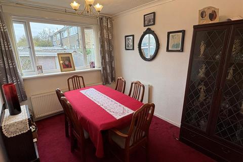 3 bedroom townhouse for sale, Wilson Road, Wyke, Bradford