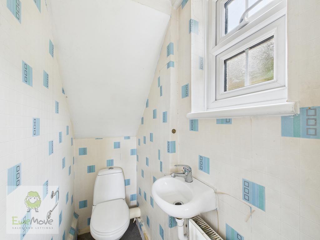 Ground Floor Cloakroom