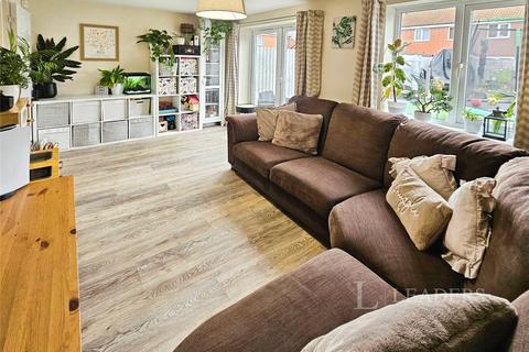4 bedroom terraced house for sale, Metcalfe Close, Burton-on-Trent, Staffordshire
