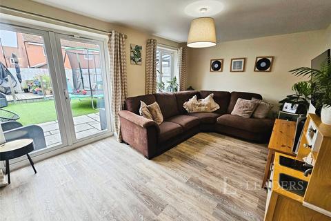 4 bedroom terraced house for sale, Metcalfe Close, Burton-on-Trent, Staffordshire