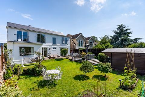 5 bedroom detached house for sale, Barry CF62