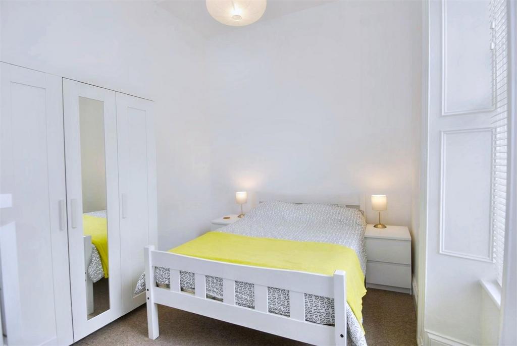 1a radnor bedroom.jpeg