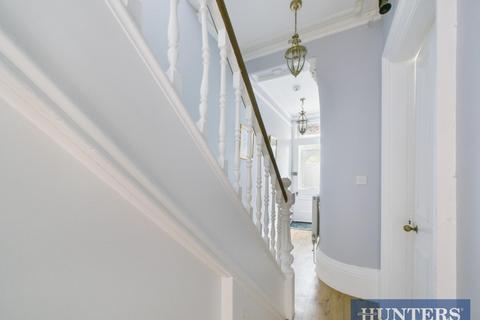 3 bedroom terraced house for sale, Woodlands, Beverley, HU17 8BX
