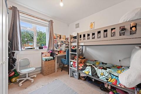 undefined, Greenford Road, Greenford