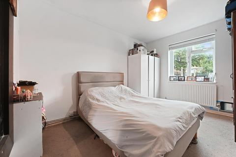 undefined, Greenford Road, Greenford