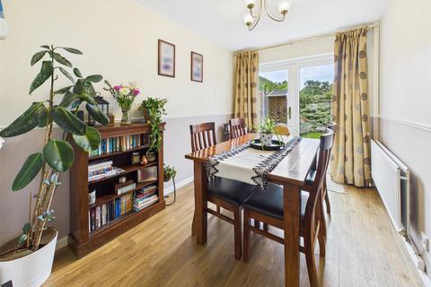 undefined, Norman Close, Chippenham SN15